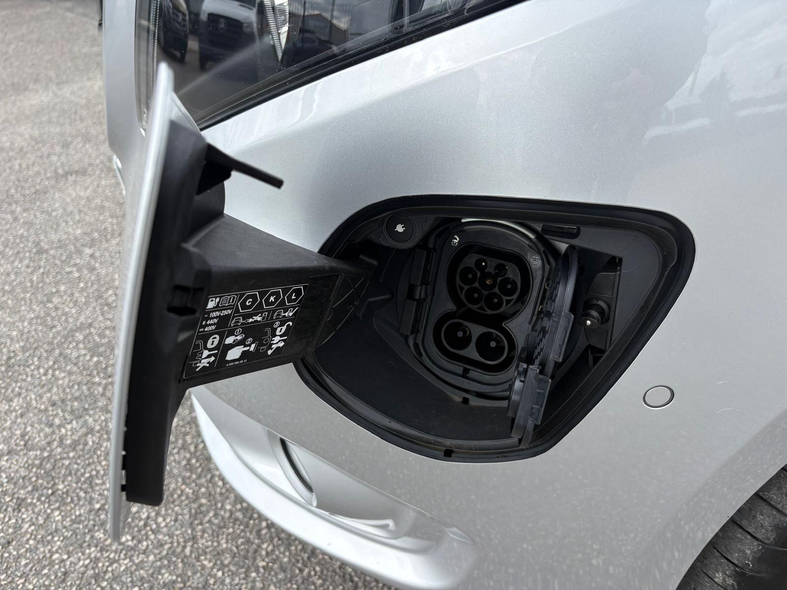Mercedes-Benz eVito